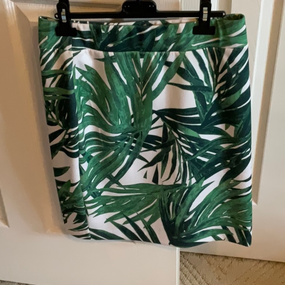INC Tropical Green Leaf Print Skirt, size small